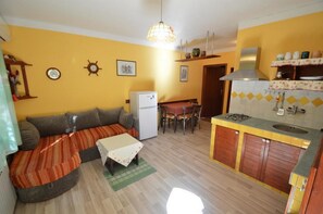 Apartment, 1 Bedroom, Terrace, Garden View | Private kitchenette | Fridge, stovetop, coffee/tea maker, cookware/dishes/utensils - Apartments Lumanera Mali Losinj (Mali Losinj)