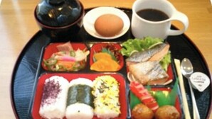餐飲