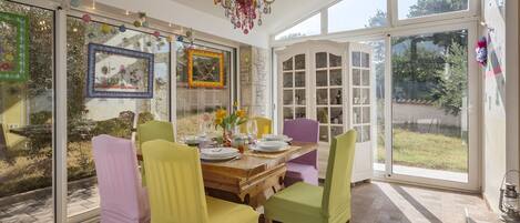 Villa, 5 habitaciones, alberca privada | Servicio a la habitación