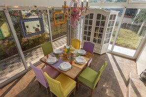 Villa, 5 Bedrooms, Private Pool | In-room dining - Villa Sunshine (Pula)