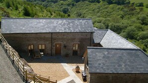Aerial view - Ettiford Farm Cottages (Ilfracombe)