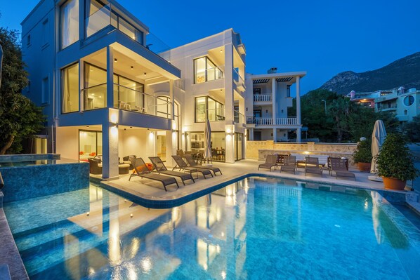 Außenpool, beheizter Pool