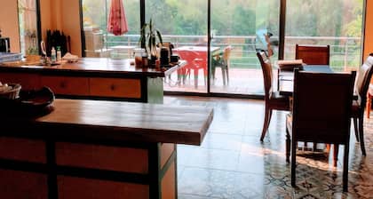 Maison moderne se enfrenta a la rivière Namkhan. 2 ch. A c. tranquilidad y sécuritaire