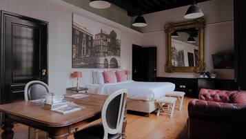 Superior Room | .02 | Premium bedding, down comforters, free minibar items, in-room safe