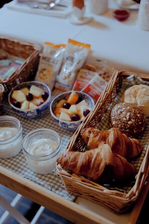 Se ofrece un desayuno continental (17.50 EUR por persona)