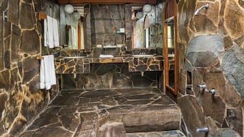 Kamar Triple Standar | Kamar mandi