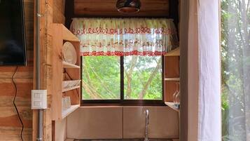 Family Cabin | Private kitchen | Fridge, coffee/tea maker, electric kettle, rice cooker
