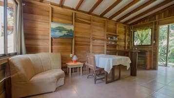 Basic Cabin | Living room | LED TV, heated floors