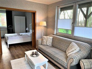 Apartamento, vista para o jardim (Nr. 3) | Sala de estar | TV de tela plana