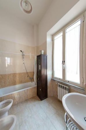 Apartment, 1 Bedroom, Mezzanine | Bathroom - Loft (Rome)