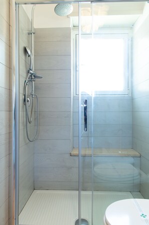 Apartment, 2 Bedrooms | Bathroom shower - Pantarei (Rome)