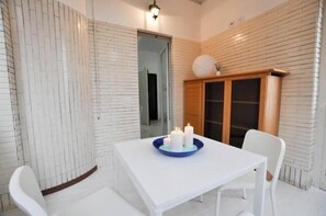 Apartment, 1 Bedroom | In-room dining - Skyline (Rome)