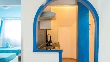 Apartment, 2 Bedrooms | Private kitchenette | Fridge, microwave, oven, stovetop