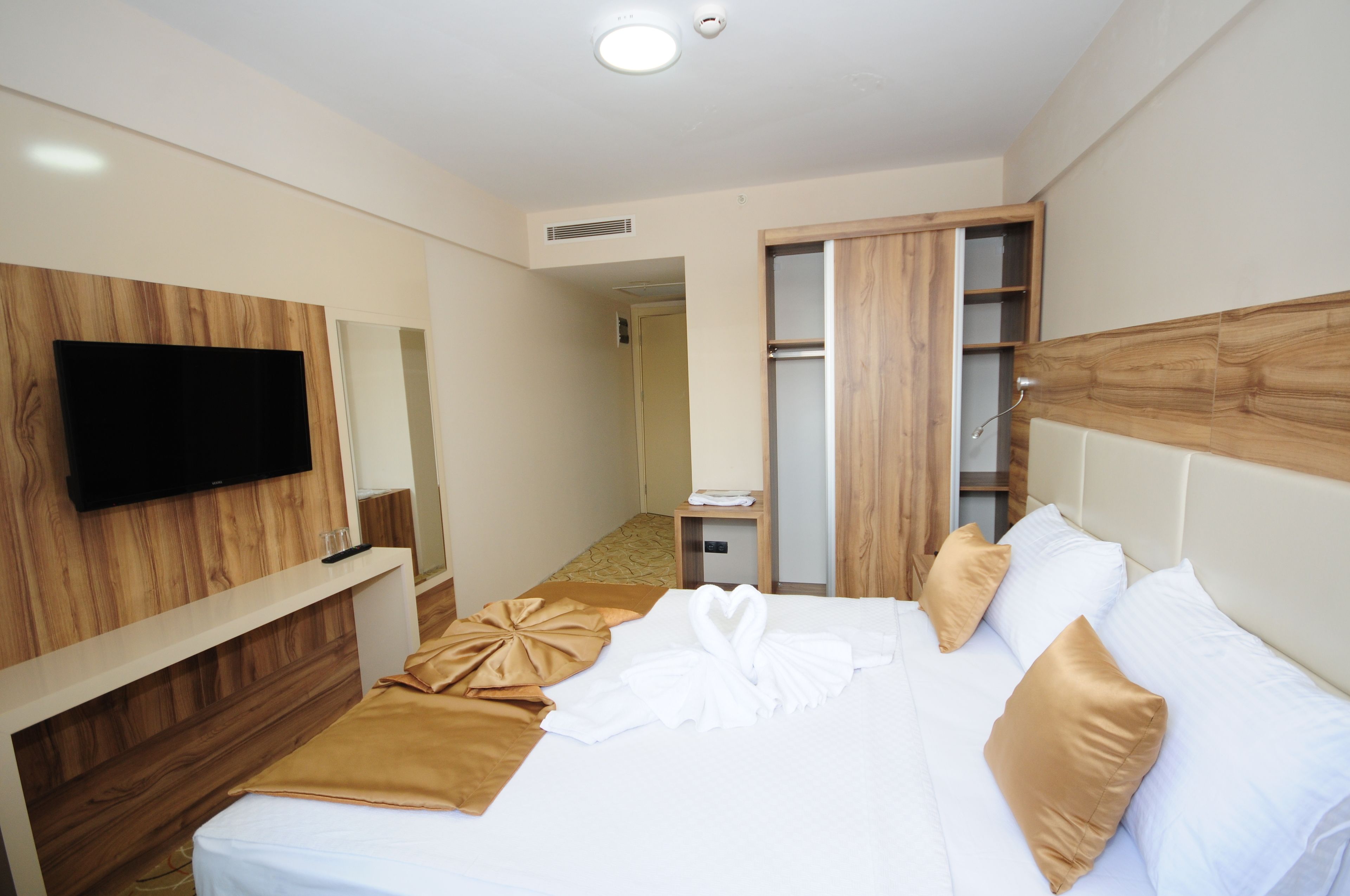 Standard Double Room | Soundproofing, free WiFi, bed sheets