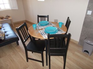 Apartment, 2 Bedrooms | In-room dining - Porto Sol (Porto)