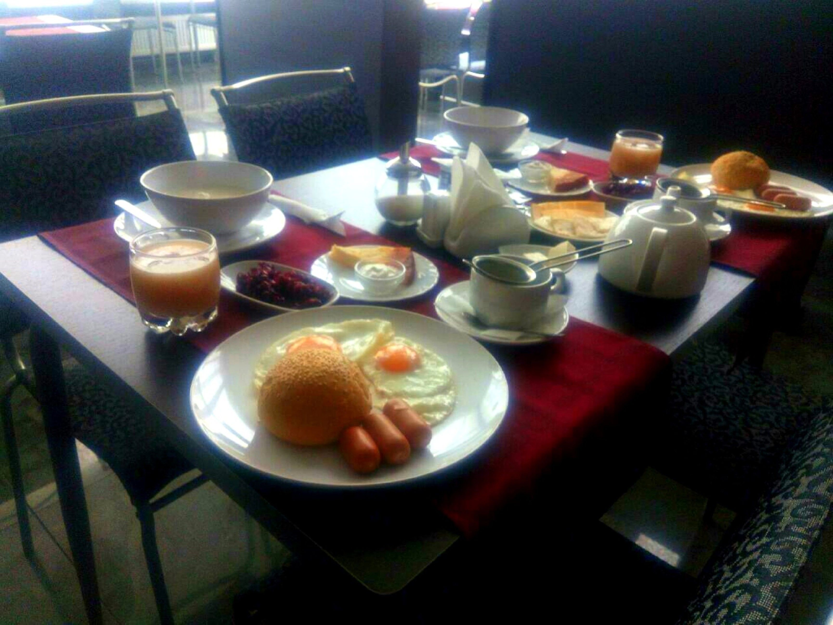 Tägliches kontinentales Frühstück (165 UAH pro Person)