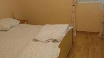 Apartment, 2 Bedrooms (4+1)