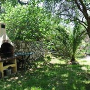 Grill-/Picknickplatz
