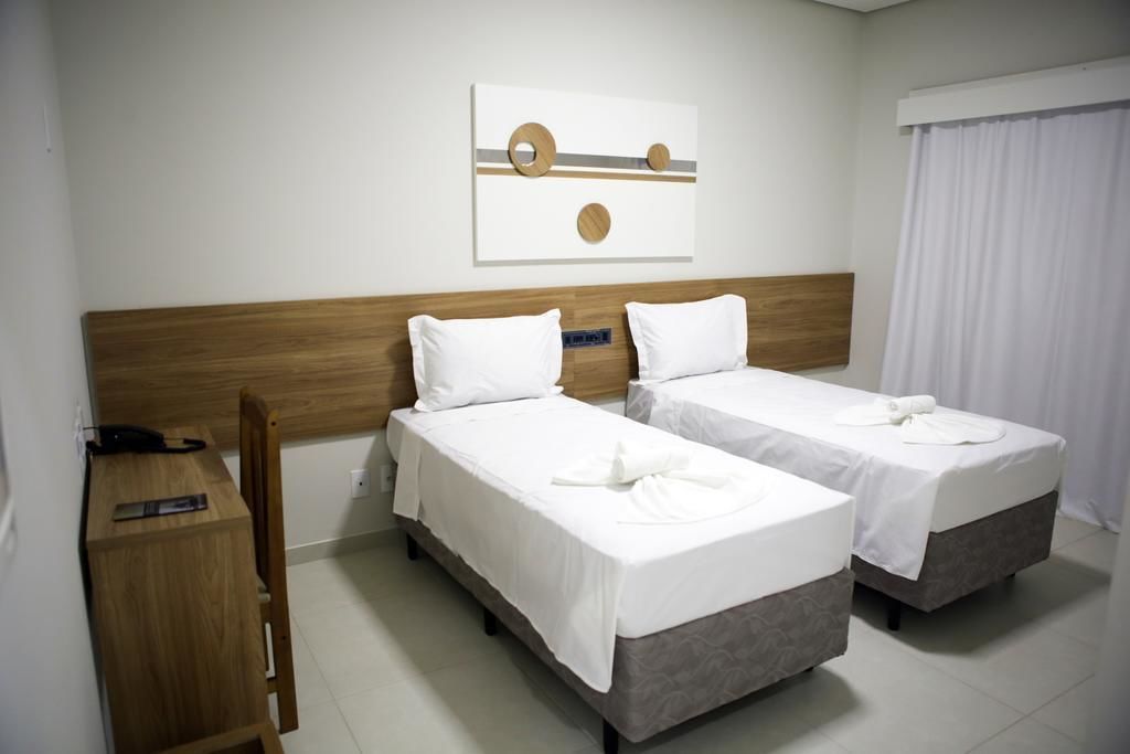 standard twin room | premium bedding, minibar, desk, soundproofing