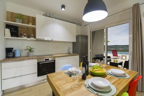 Luxury Apartment | Private kitchen | Full-size fridge, oven, stovetop, dishwasher - Bulli Croatia  (Seget)