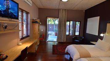 高級寢具、房內夾萬、獨特設計、獨特裝修