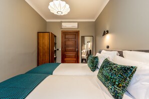 4 habitaciones, tabla de planchar con plancha y wifi gratis 