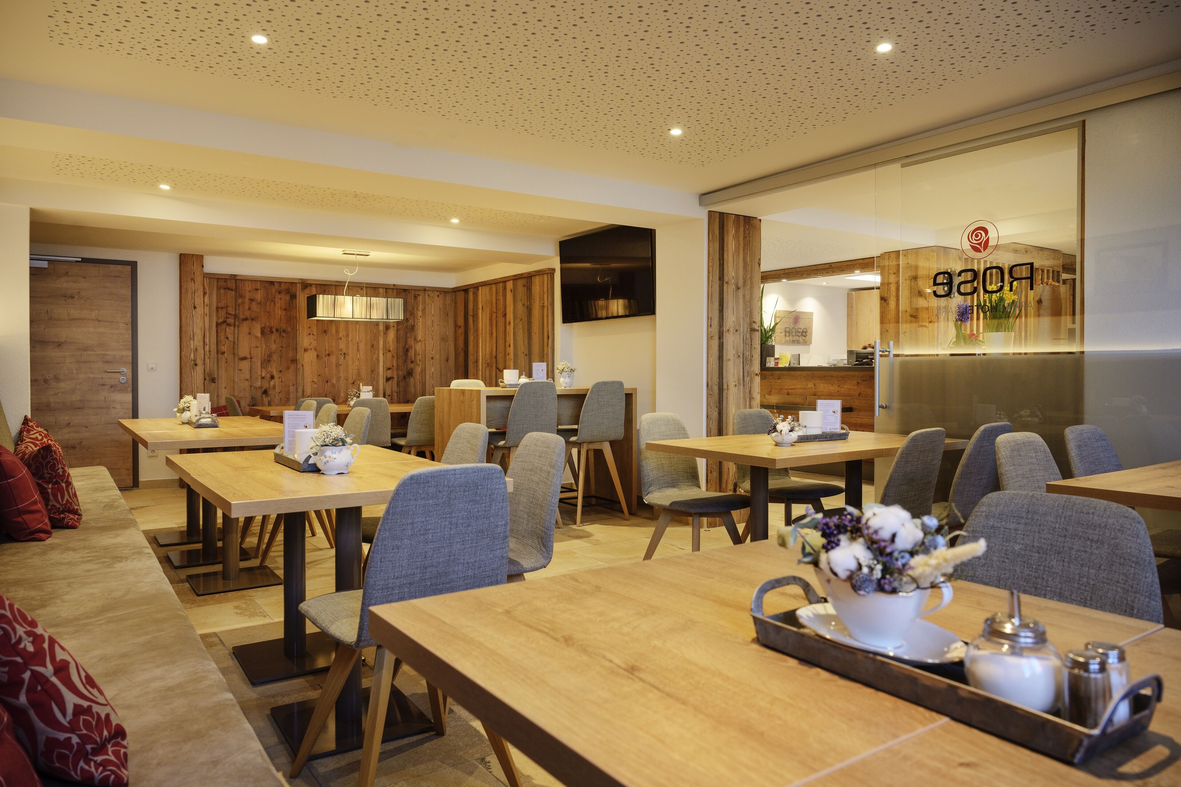 daily buffet breakfast (eur 15 per person)