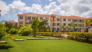 บริเวณภายนอก