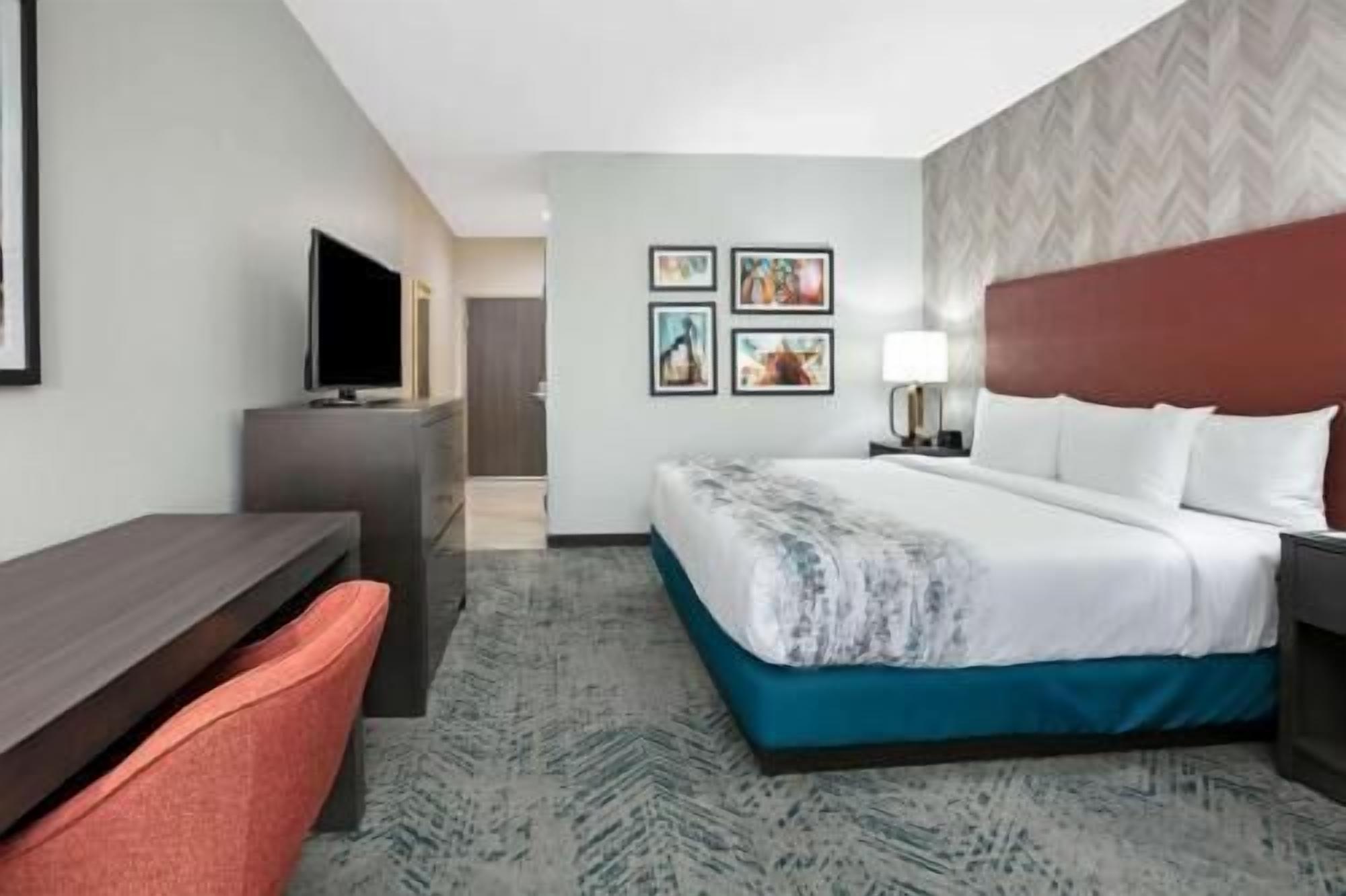 In-room safe, desk, laptop workspace, blackout curtains