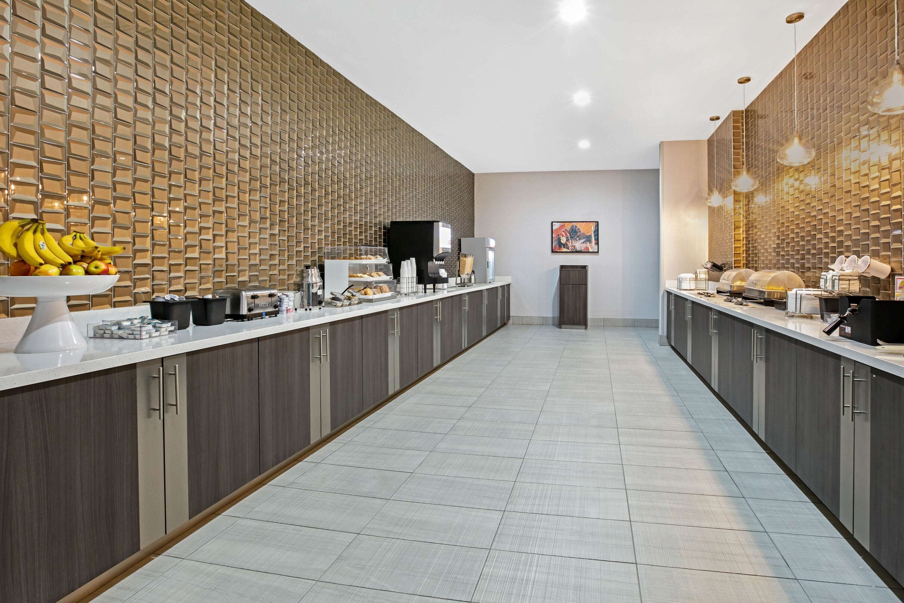 free daily self-service breakfast