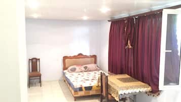 Free WiFi, bed sheets