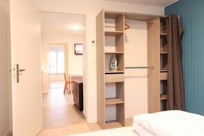 2 bedrooms, desk, free WiFi