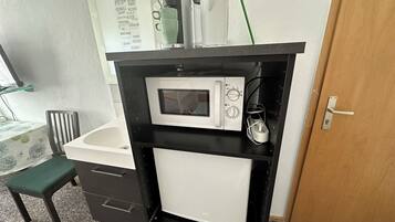 Individually decorated, individually furnished, bed sheets