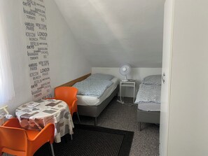 Individually decorated, individually furnished, bed sheets - Bigus (Berlin)