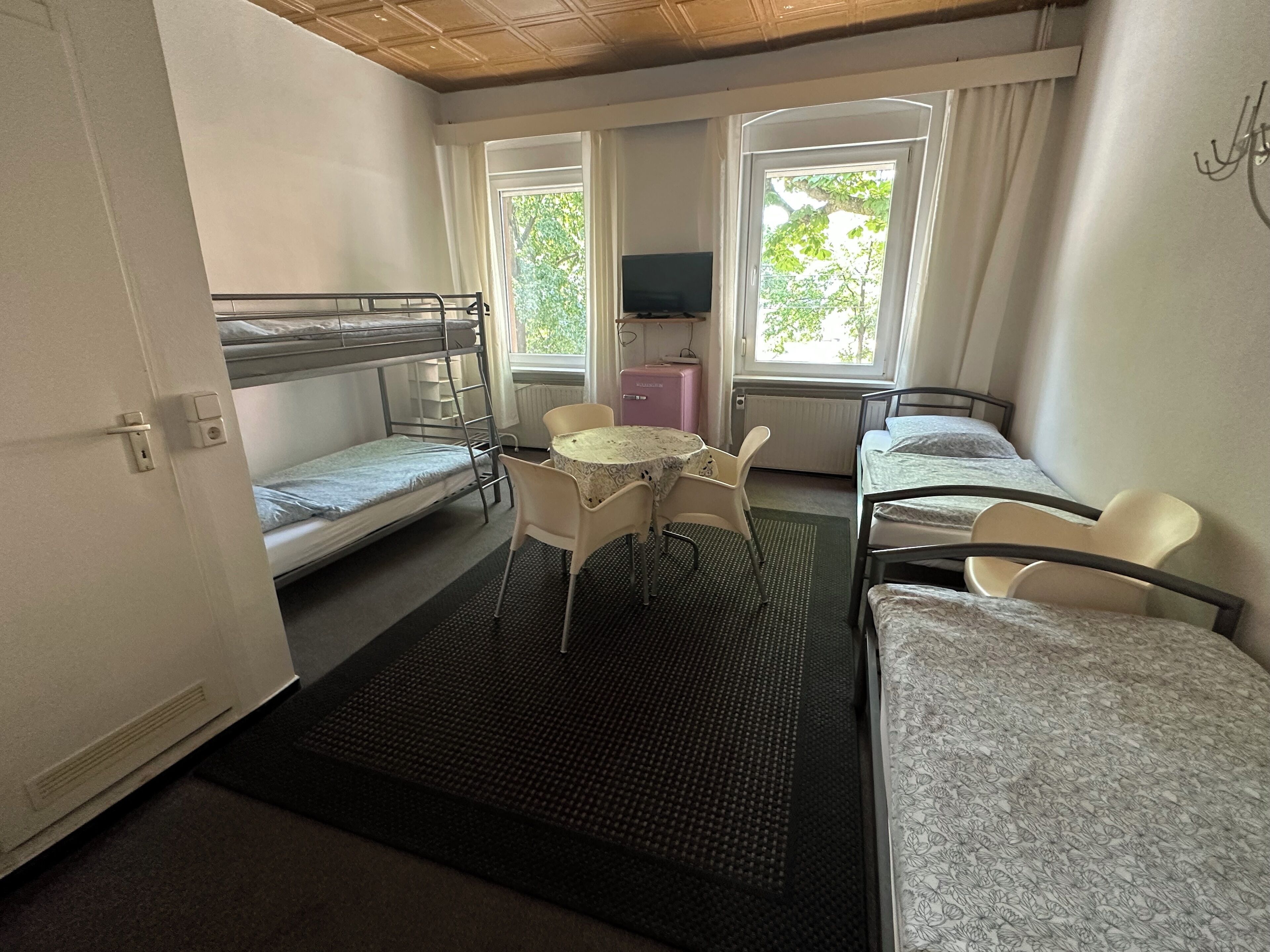 Individually decorated, individually furnished, bed sheets