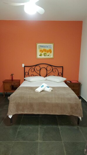 Iron/ironing board, free WiFi