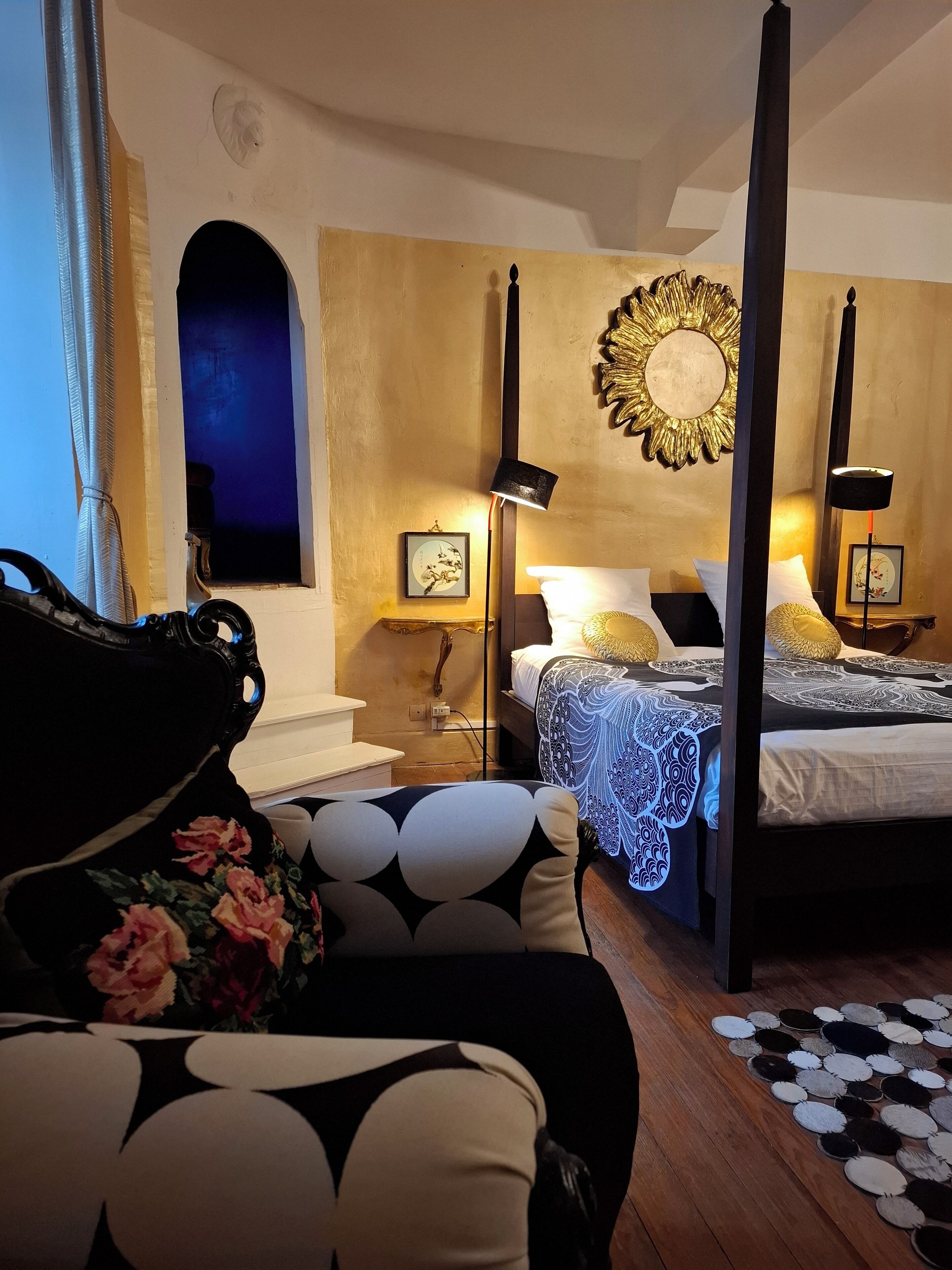 بديكورات فريدة لكل غرفة وطراز فريد لكل وحدة ومكتب