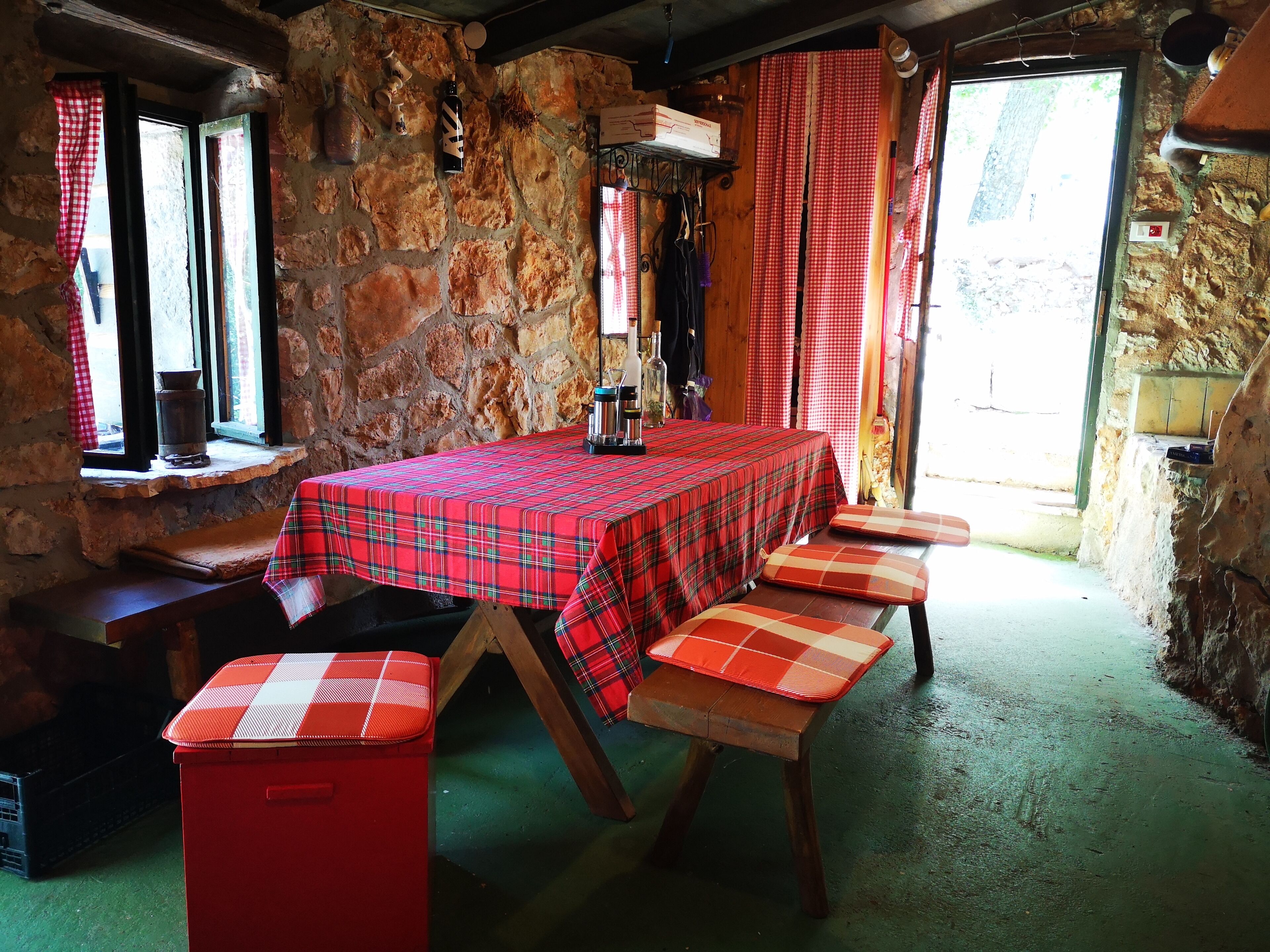 Apartment, 1 Bedroom (Svilana) | In-room dining