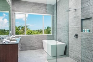 4 bedrooms, iron/ironing board, free WiFi - Turquoise Villa (Providenciales)