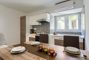 Apartment, 1 Bedroom | In-room dining - Andrea&Leon Apartments (Mali Losinj)
