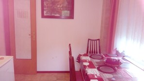 Huoneisto, 2 makuuhuonetta | Ruokailu omassa huoneessa