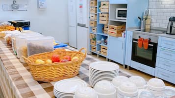 Morgenmadsbuffet hver dag (9 EUR pr. person)