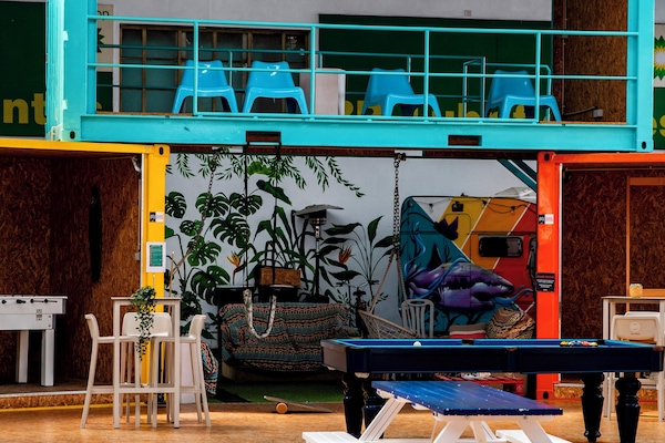 Café da manhã com buffet todos os dias (EUR 10 por pessoa)