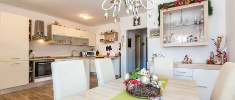 Huoneisto, 2 makuuhuonetta | Ruokailu omassa huoneessa