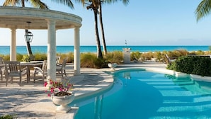 Pool - Coral House w/ Chef (Providenciales)