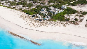 Beach - Coral House w/ Chef (Providenciales)