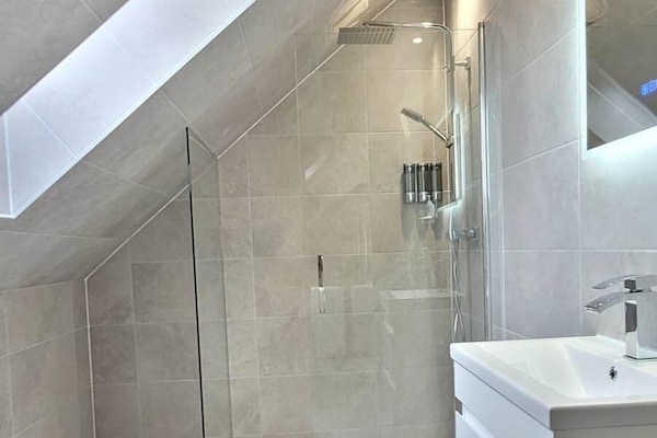 Luxury Quadruple Room, Private Bathroom, Garden View