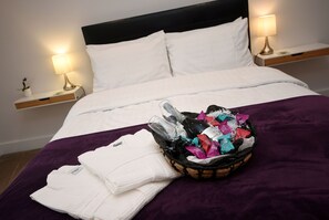 Deluxe Double Room, Private Bathroom - Apple Tree Place B&B (Tadley)
