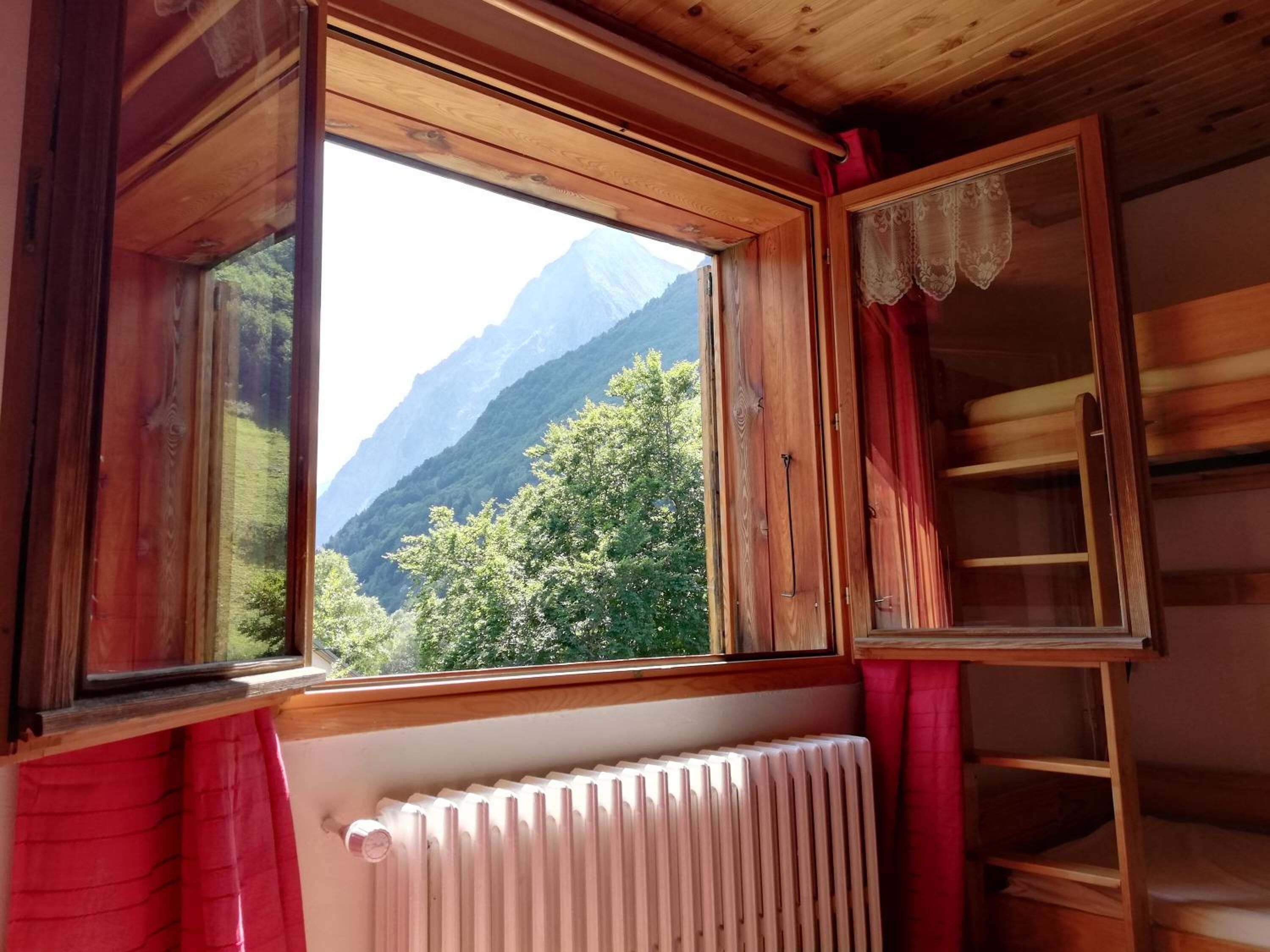 Didekorasi berbeda-beda dan dilengkapi dengan perabotan berbeda-beda