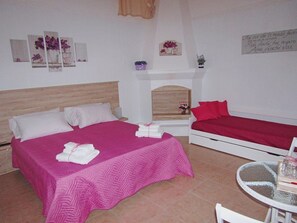 Chambre Quadruple, salle de bains commune